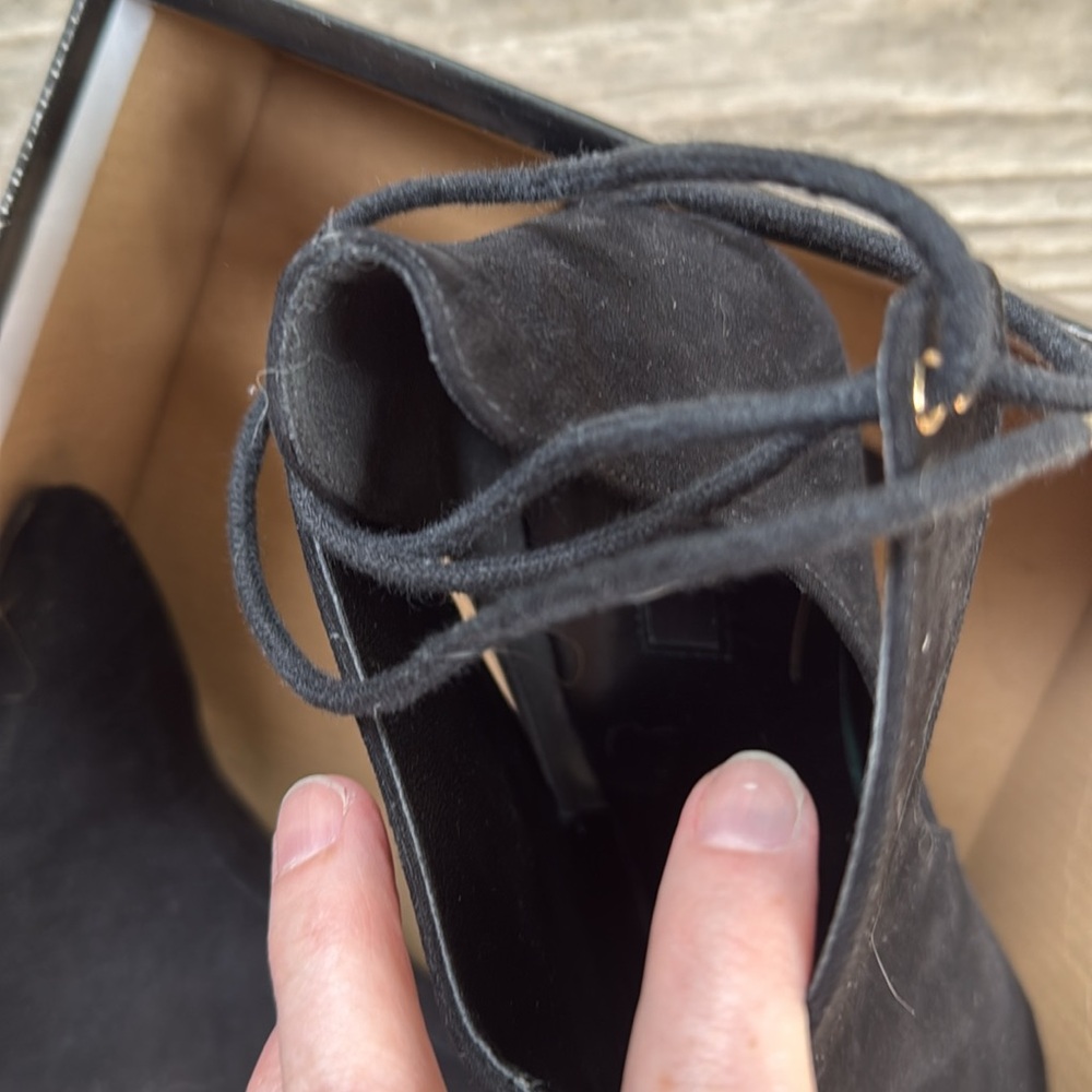 Forever 21 Black Stiletto size 7 tie up Boots - Picture 6 of 7